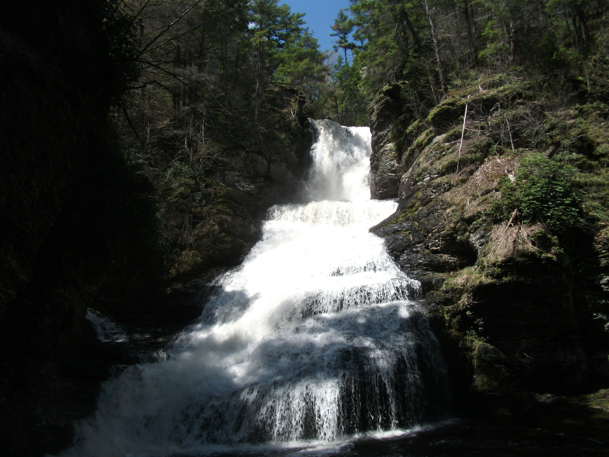 Dingmans Falls waterfall view