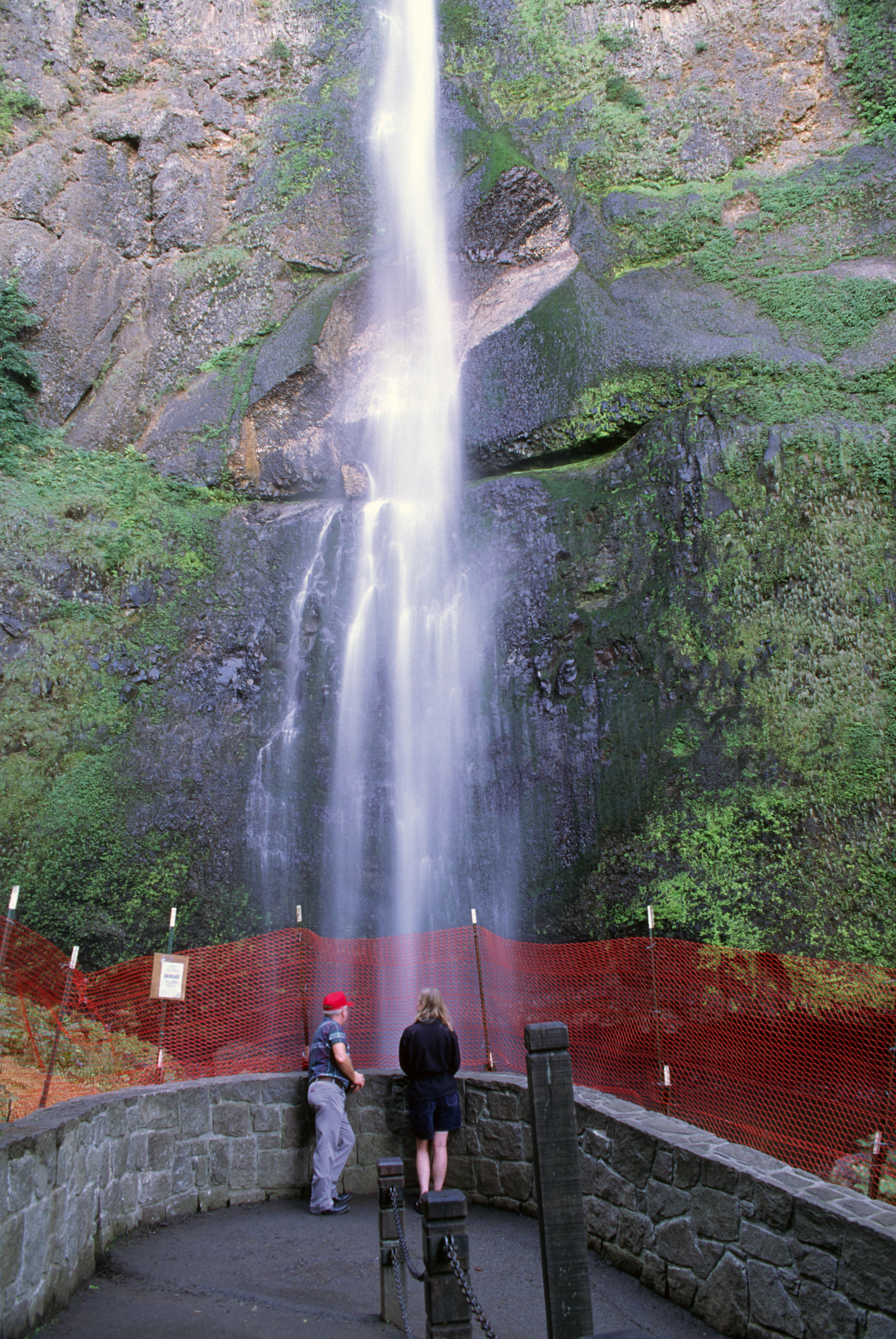 Latourell Falls waterfall view