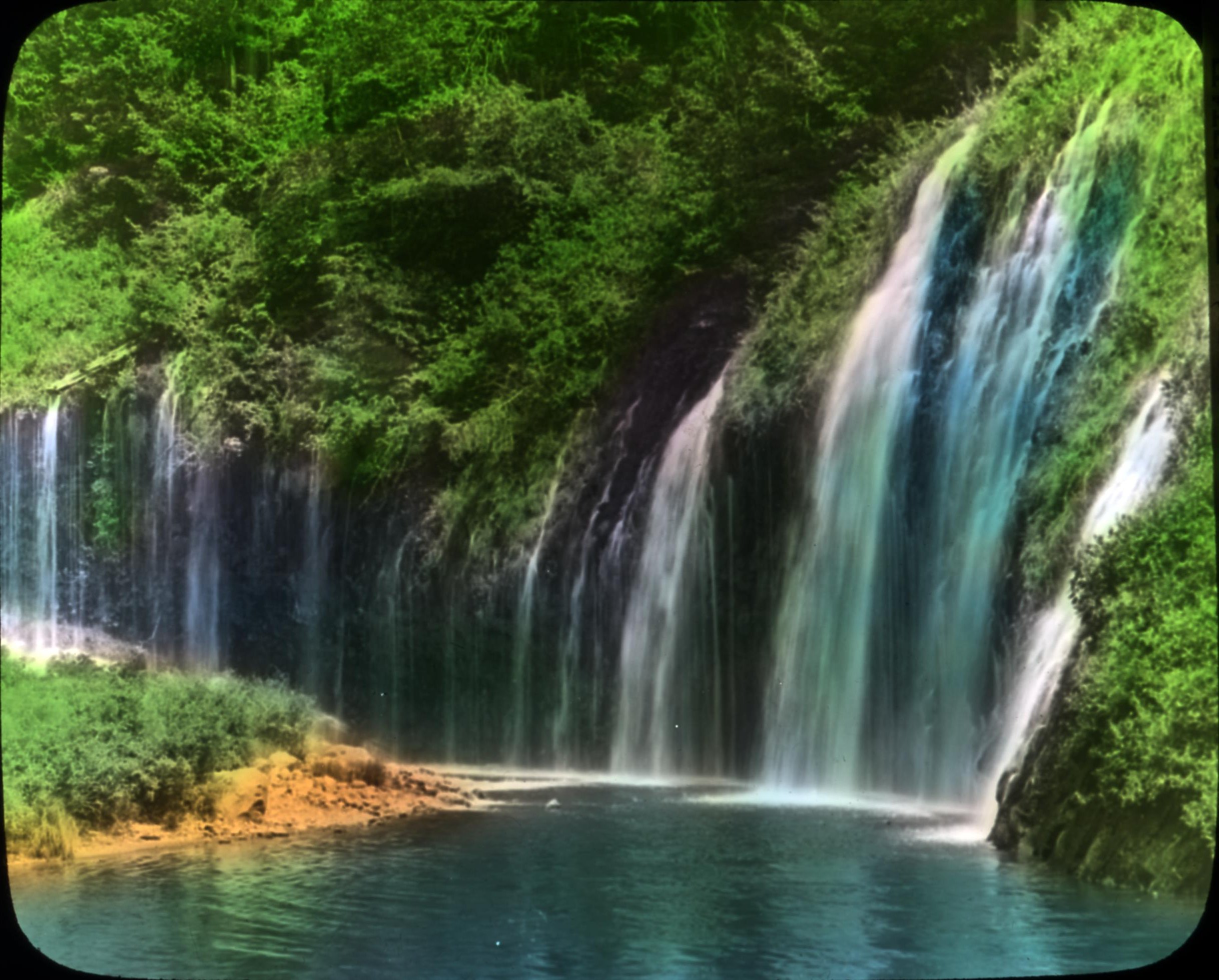 Mossbrae Falls waterfall view