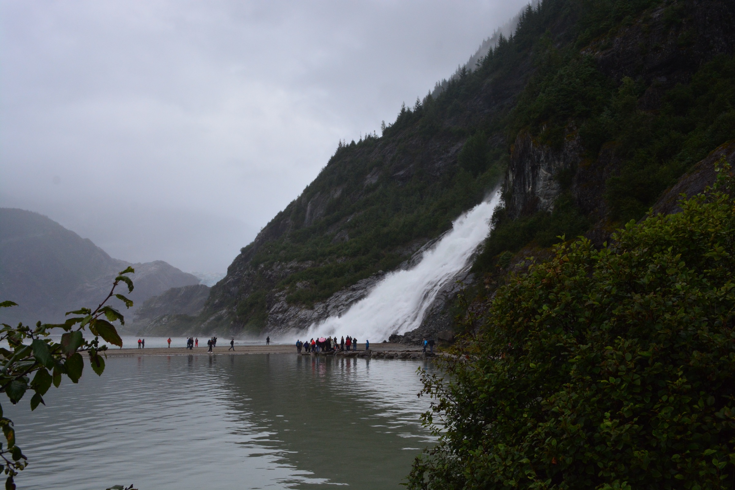 Nugget Falls waterfall view
