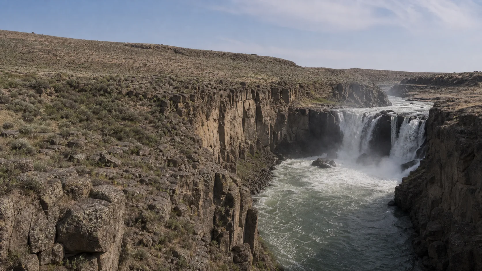White River Falls waterfall guide